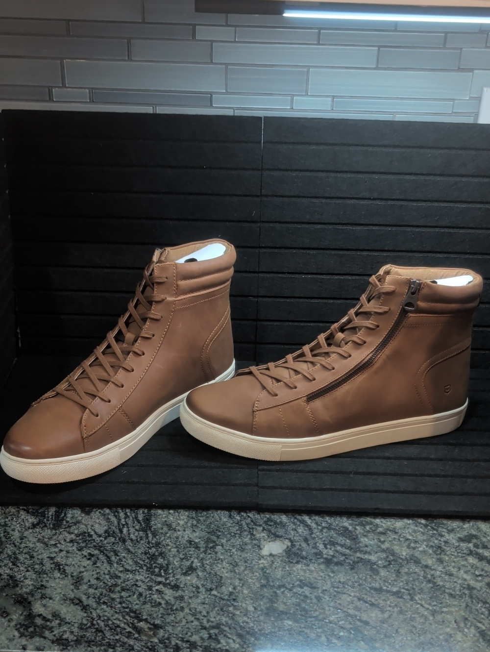 Andrew Marc Amremsl Remsen In Whiskey/White Men's High-Top Casual Sneakers